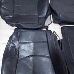 プリウス30シート革カバーの画像