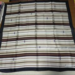 roberta di Camerino スカーフ 500円の画像