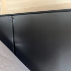 セミダブルベットフレーム、マットレスの画像