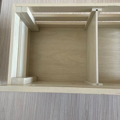 白キャスター付きボックスの画像