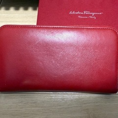 【箱付き】フェラガモ 長財布の画像