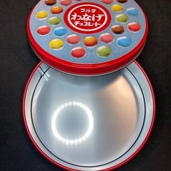 レトロ缶✨フルタセコイヤチョコレートの画像