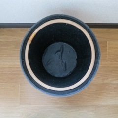 ラタンのゴミ箱兼鉢カバーの画像