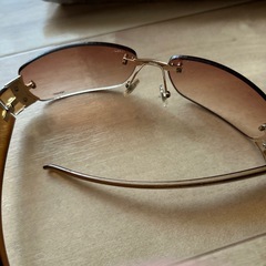 メンズサングラスの画像
