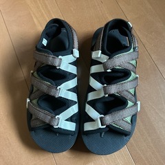 新品　SUICOKE スイコック　シャークソール　サンダルの画像