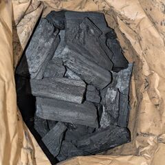 【国産木炭】 岩手 なら ザク炭 8kg 袋の画像