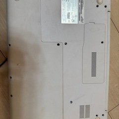 ノートパソコン富士通提供FMVA42B2Wの画像