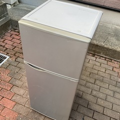冷凍冷蔵庫　SHARP 2016年製 電源動作確認済商品の画像