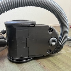 Dyson ダイソン 掃除機 サイクロン式掃除機 サイクロン DC26の画像