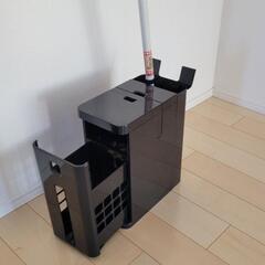 フロアワイパー収納ボックスの画像