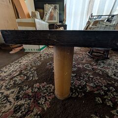 桜？の一枚板の座卓の画像