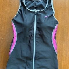ナイキNIKE水着 上下
の画像