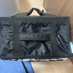 Uber Eats 配達用バッグの画像