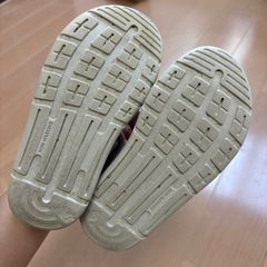 ⑭ニューバランス サンダル 16cmの画像