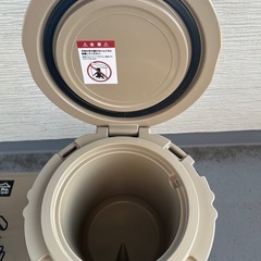 アイスランドクーラーボックス 45QT サンド&ウォータージャグセット売りの画像