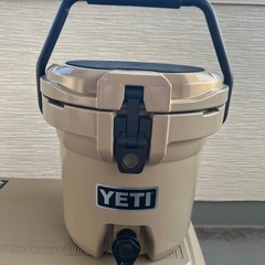 アイスランドクーラーボックス 45QT サンド&ウォータージャグセット売りの画像