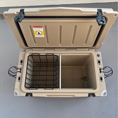 アイスランドクーラーボックス 45QT サンド&ウォータージャグセット売りの画像
