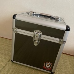 ボーリング球2セットの画像