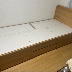 【シングル・収納付き】ニトリ　チェストベッドフレームの画像