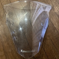 ニンジャ400ノーマルバイザースクリーの画像