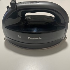 ★極美品 パナソニック コードレススチームWヘッドアイロン ダークグレー NI-WL706の画像