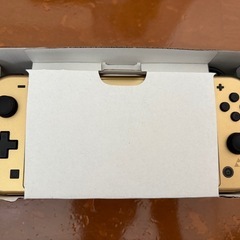 中古美品！ Nintendo Switch Lite本体 ハイラルエディション ニンテンドー スイッチ 本体 任天堂 ゼルダの伝説の画像