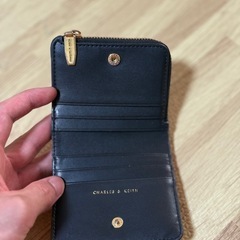 Charles & Keith の画像