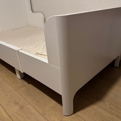 IKEA ブースンゲ　ベッド　子ども用ベッドの画像