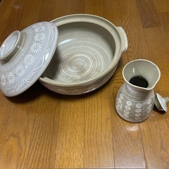 土鍋と出汁入れの画像