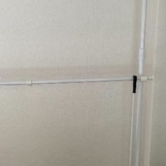 突っ張りハンガーラックの画像