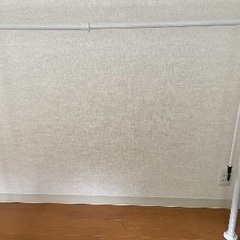 突っ張りハンガーラックの画像