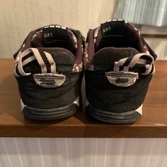 イフミーのスニーカーの画像