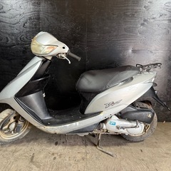 ★支払総額3.8万円★定休日なし！いつでも現車確認可能です！ ホンダ 62ディオ シルバー AF62 人気の62ディオ！ 4スト、集中キー！ バッテリー新品！ ちょっとした足に♪の画像