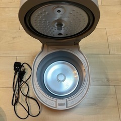 アイリスオーヤマ　炊飯器　の画像