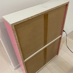 木製の4段ラック　本棚の画像