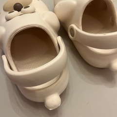 ほぼ未使用　14〜14.5cm サンダル
の画像