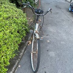 自転車　No.395　シルバー　26インチ　カゴなし　ライトなし　【リサイクルショップどりーむ天保山】の画像