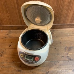 象印　マイコン炊飯ジャー　NS-SF10 2005年製の画像