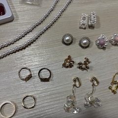 《美品》イヤリング、ネイル、コスメまとめての画像