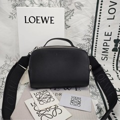 LOEWEハンドバッグ  ショルダーバッグの画像