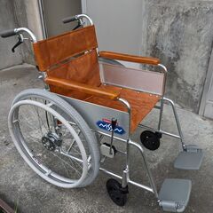 自走・介助兼用車椅子（025）の画像