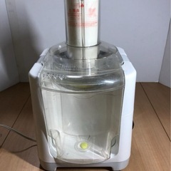 【美品】スムージージューサー T320 🍹 簡単操作でフレッシュジュース作りの画像