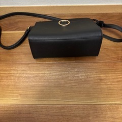 ショルダーバッグブラックの画像
