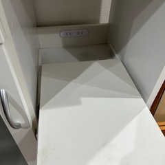 食器棚の画像