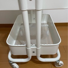イケア　ロースコグ　ワゴン　白 の画像