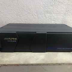 ALPINE 古い CD オーディオ、チェンジャー（動作未確認、ジャンク） の画像