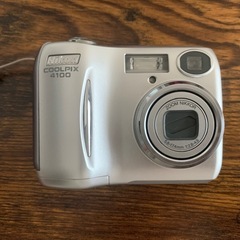 【Nikon】 COOLPIX4100 デジタルカメラ デジカメ コンパクトカメラ 平成レトロの画像