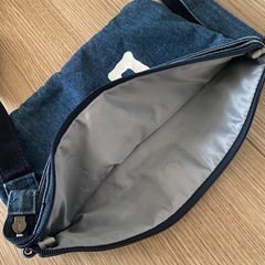 Leeのショルダーバッグ
の画像
