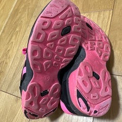 ★委託品★ キッズ　スニーカー　23cmの画像