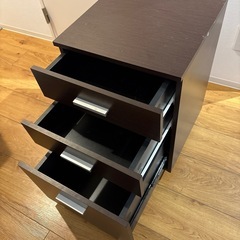 デスク下収納棚
の画像